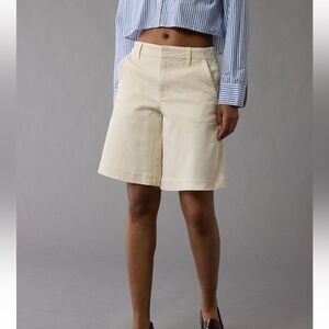 American Eagle Trouser Bermuda 11” high rise shorts in cream - NWT- size 2